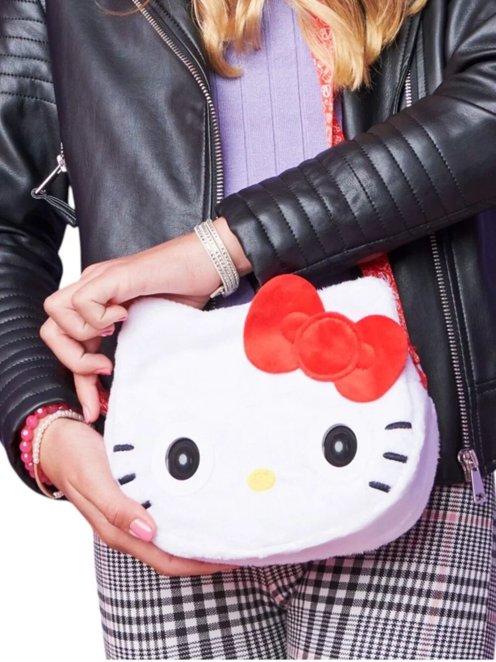 NEW Hello Kitty Purse Pets w/ 30 Sounds Blinking Eyes Interactive Crossbody Bag